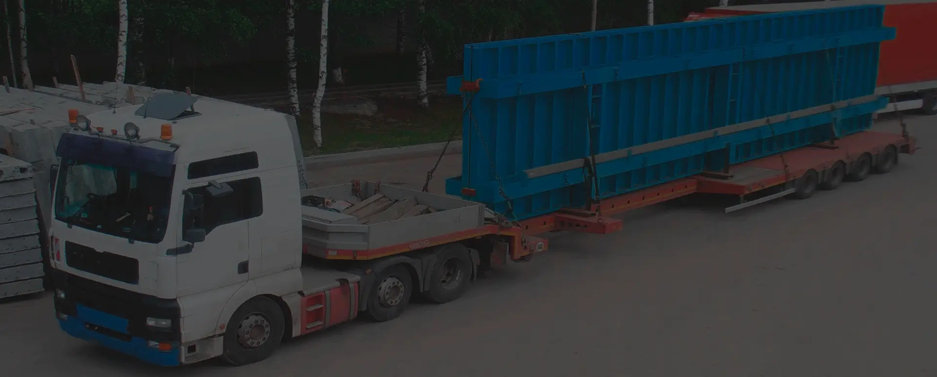 Выгодная доставка грузовым тралом по пути следования основного груза в поселке городского типа Нижние Вязовые (Приволжский округ - Республика Татарстан - Татария)
